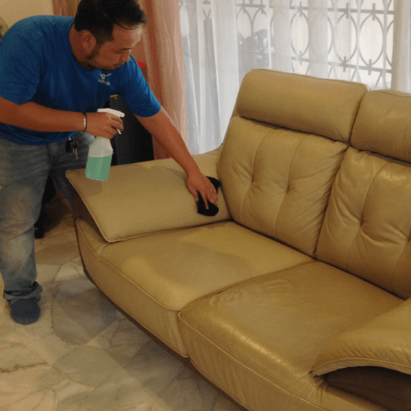 Deri koltuk bakımını nasıl yapılır? : Kapak Görseli